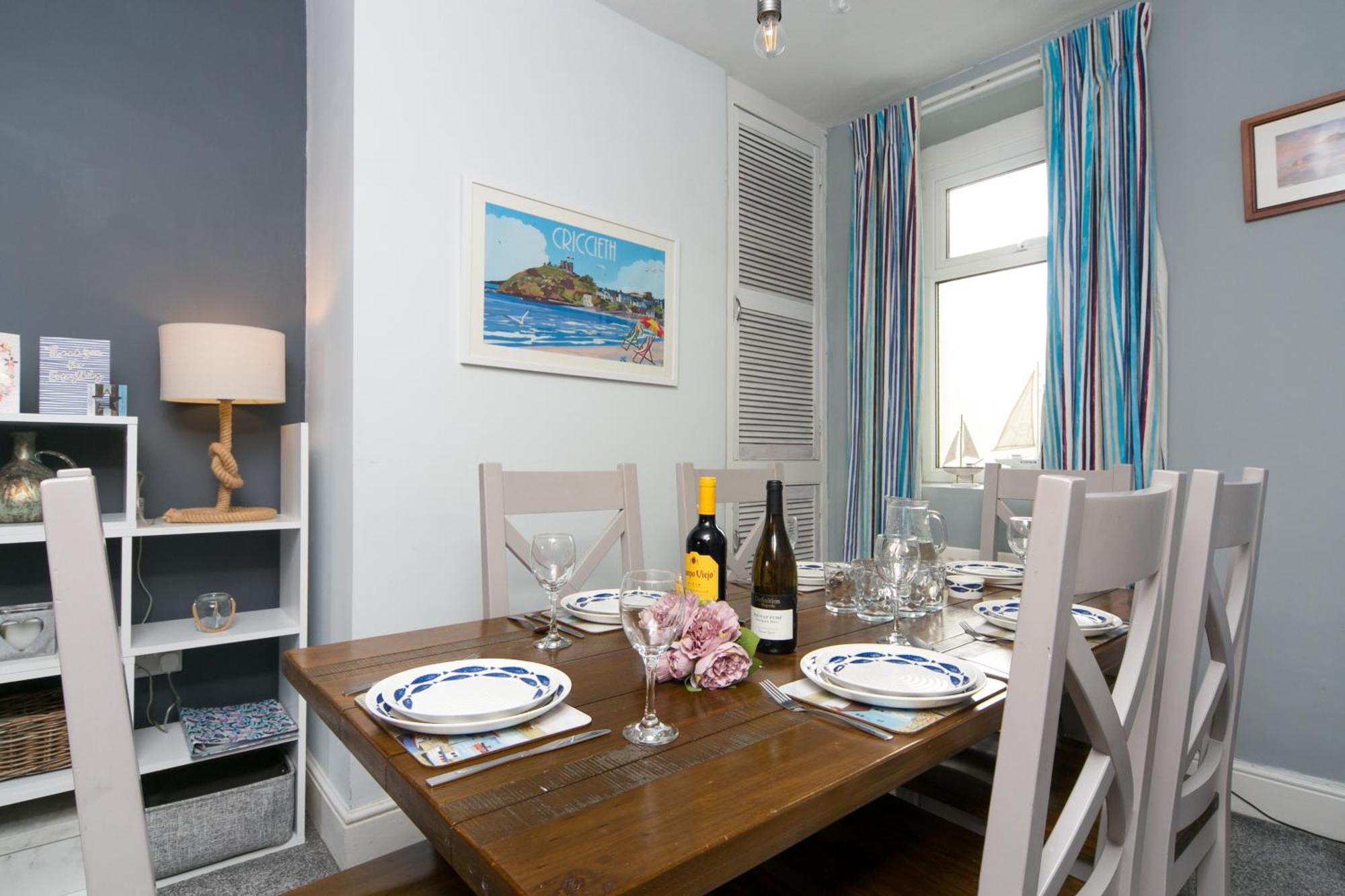 6 Afallon, Beachside Holiday House คริกเคียธ ภายนอก รูปภาพ